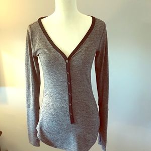 Lululemon Stretch V-Neck Henley